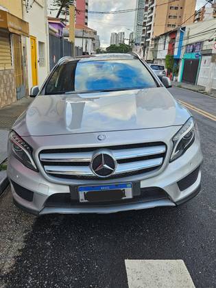 MERCEDES-BENZ GLA 250 2.0 16V TURBO GASOLINA SPORT 4P AUTOMÁTICO MERCEDES-BENZ GLA 250 2.0 16V TURBO GASOLINA SPORT 4P AUTOMÁTICO